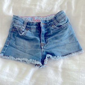 Mini Boden cut off jean shorts. Size 3y